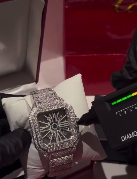 Skeleton Cartier Santos